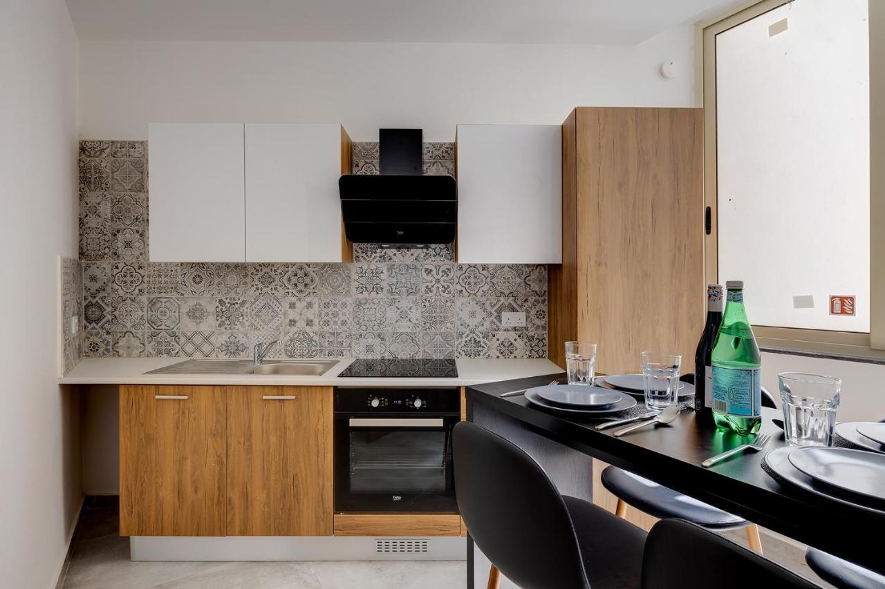 Perfect Location, Modern 2Br Apartment スリーマ エクステリア 写真